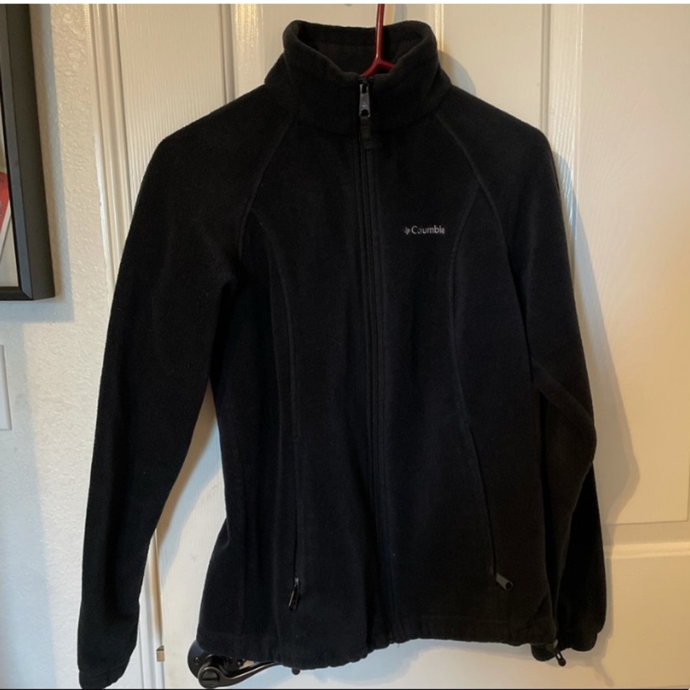 Women’s black Columbia fleece
